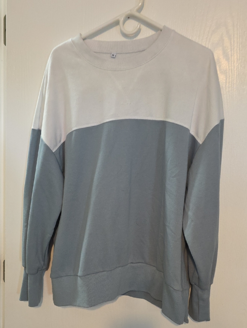 WoMen's Two-Tone Crewneck Sweater - White and Light Gray